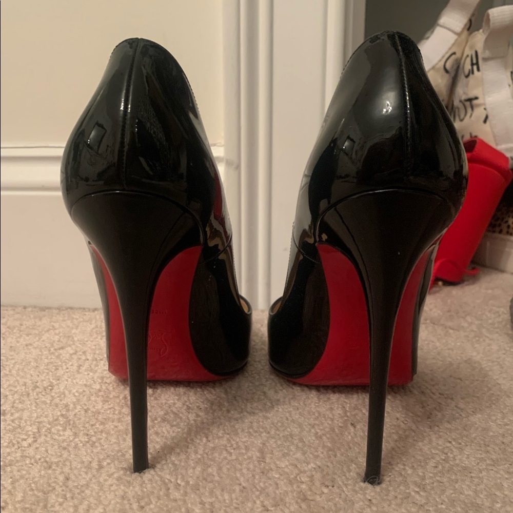 Christian louboutin so kate